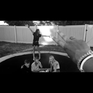 Meet your Posher, Avery